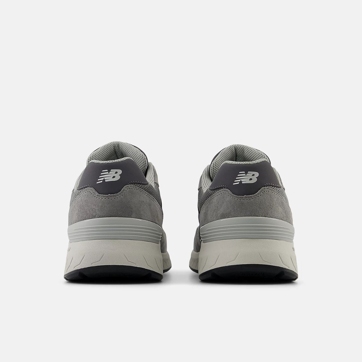 תמונה של נעליים New Balance – גברים, ספורט
