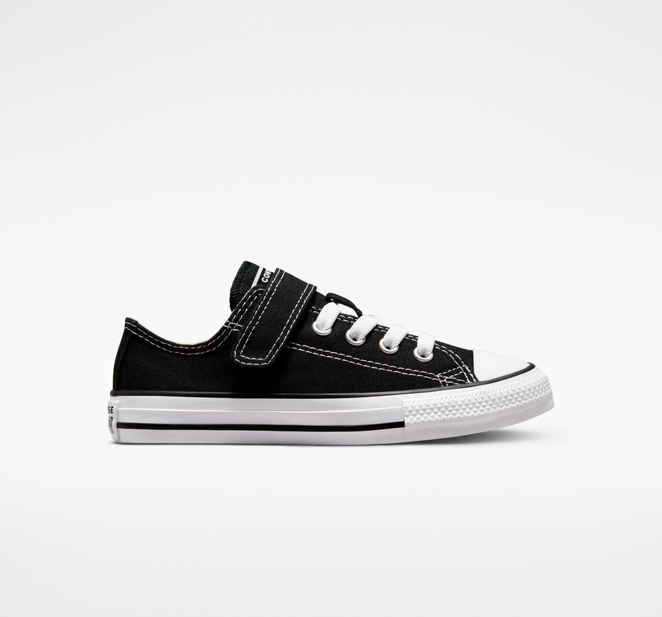 סניקרס Converse לילדים Chuck Taylor בצבע שחור