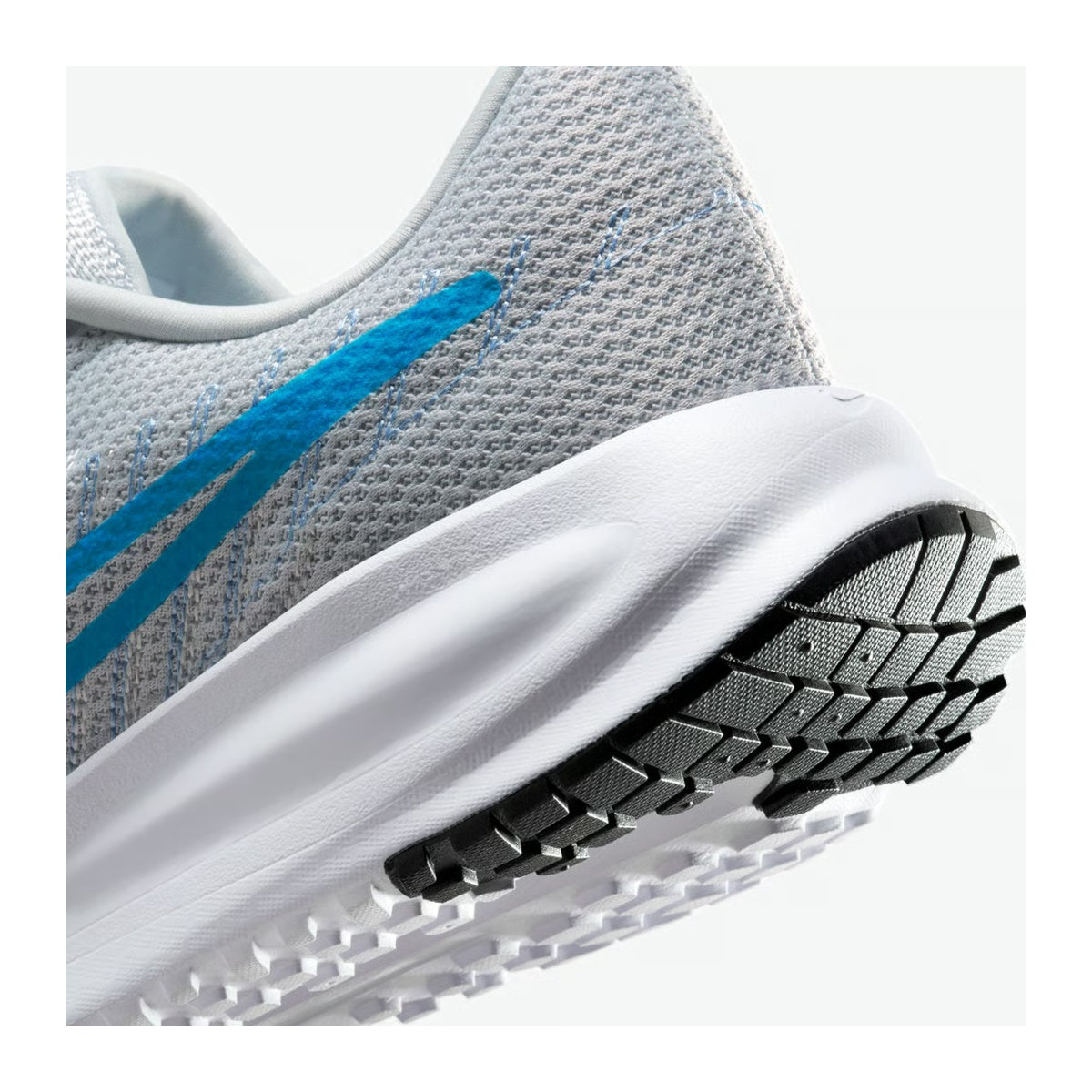 נעלי ספורט NIKE RUN DEFY - לגברים