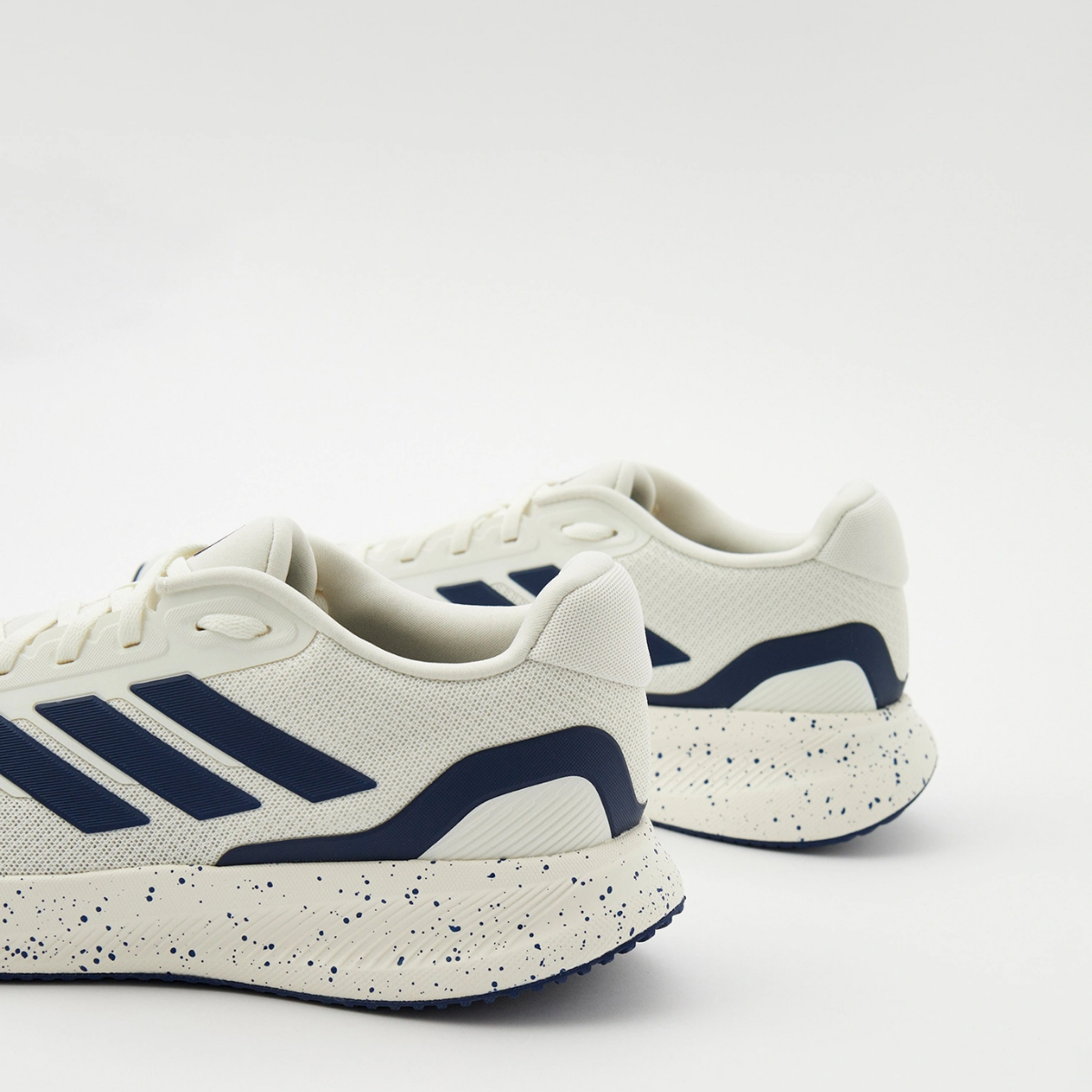 נעלי ספורט  RUNFALCON 5 - לגברים